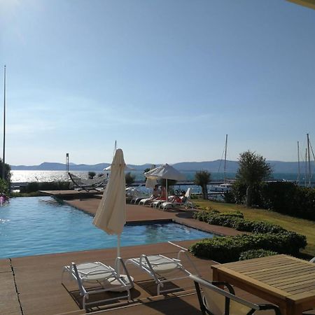 Egesu Marina Guest House Gulluk Екстериор снимка
